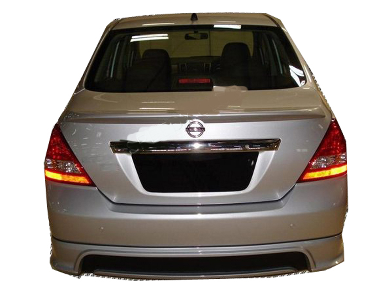 Nissan spoiler tiida #6